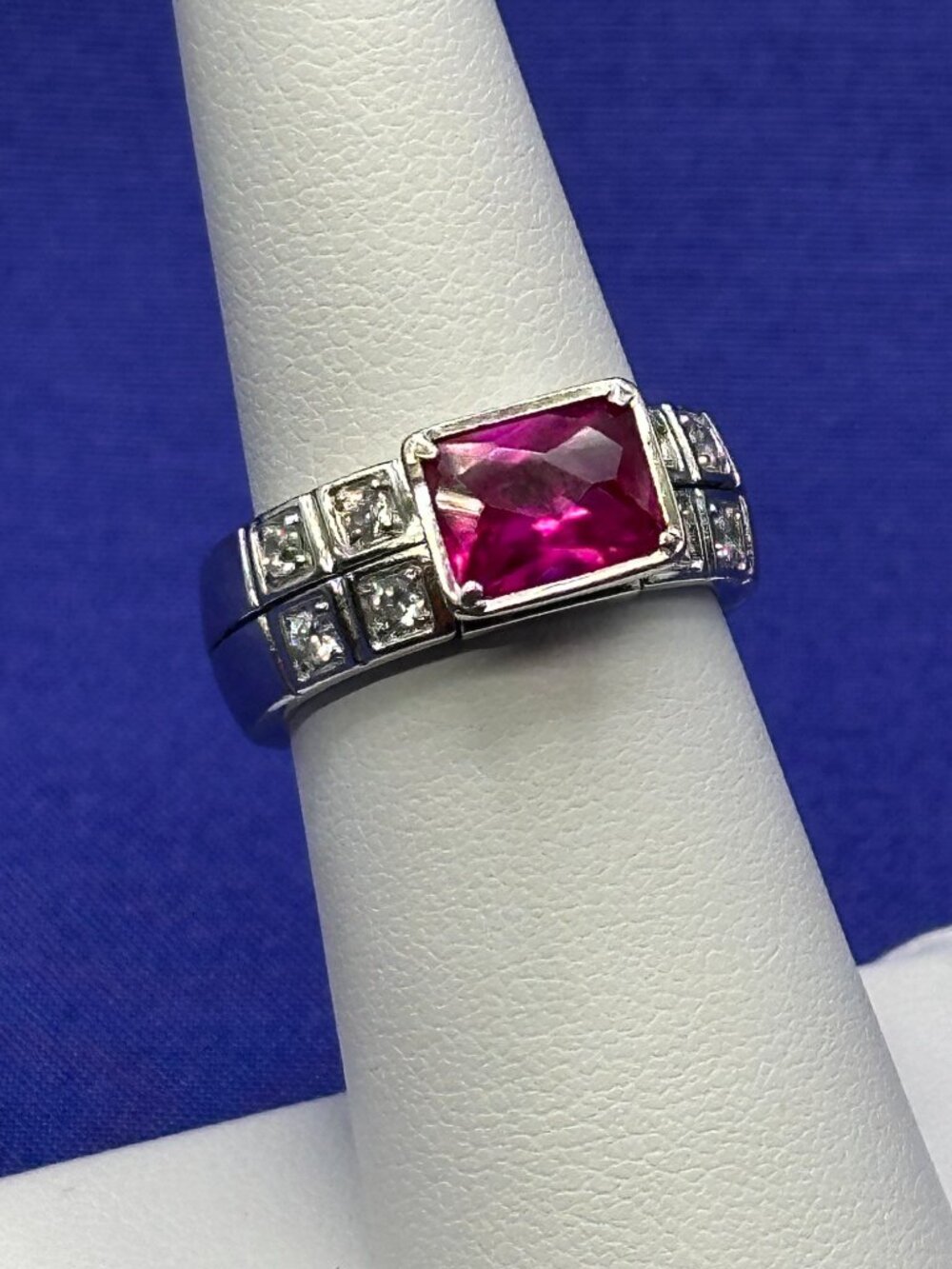 Lab Created Pink Sapphire Ring Size 6.5 - Picture 14 of 14